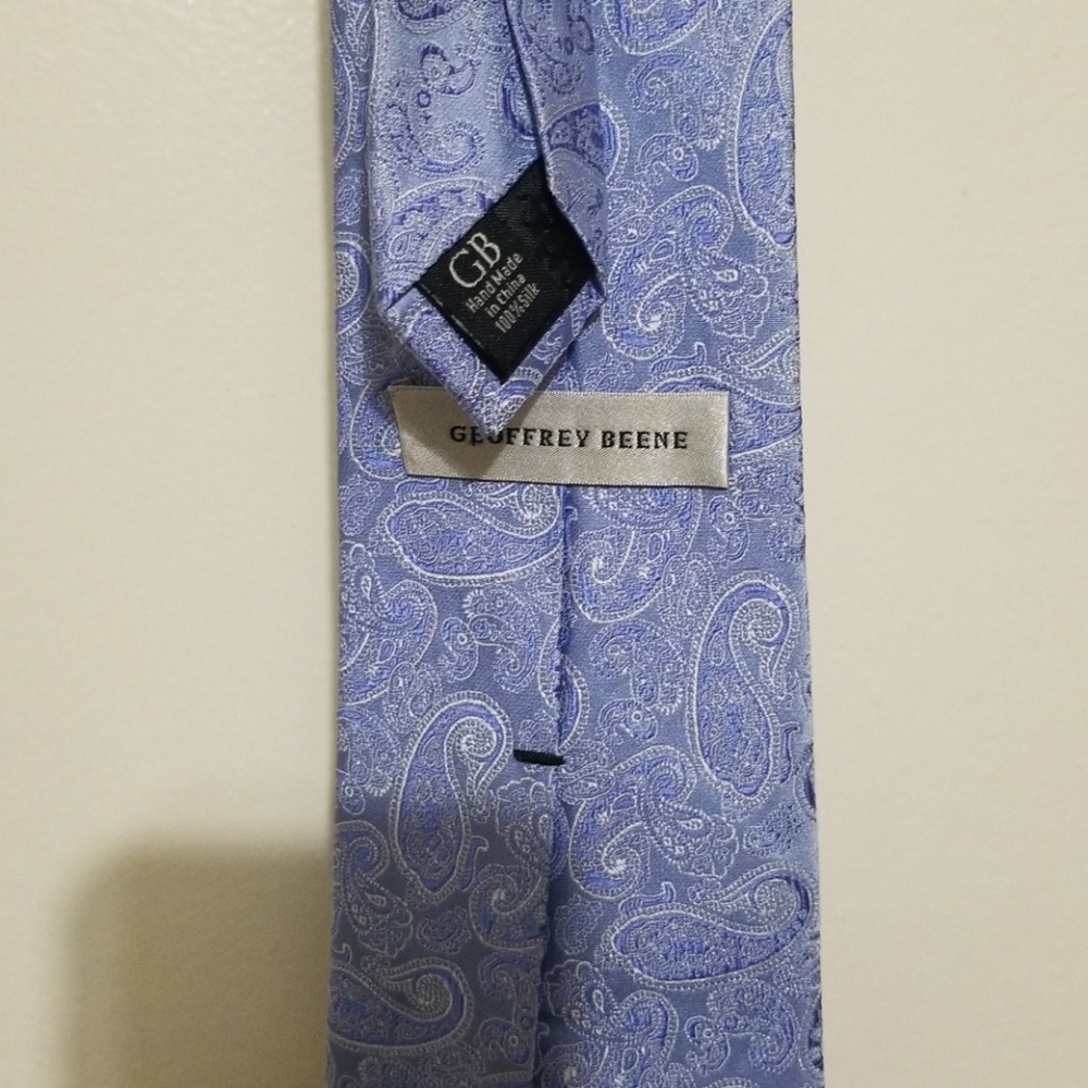 tie - Picture 3 of 3